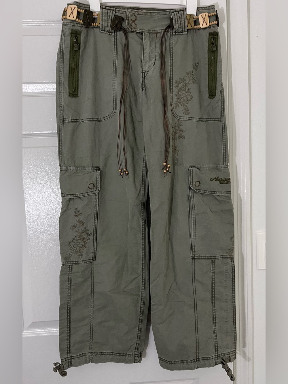 Abercrombie Women’s Olive Green Cargo Pants with Embroidered Detail with Belt